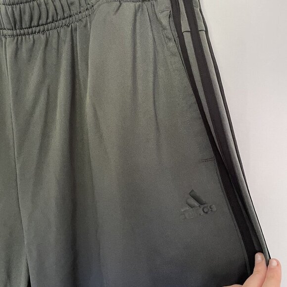 Adidas XL Primegreen Mens Track Pants Elastic Waistband Side Pockets Dark Gray - Picture 2 of 8